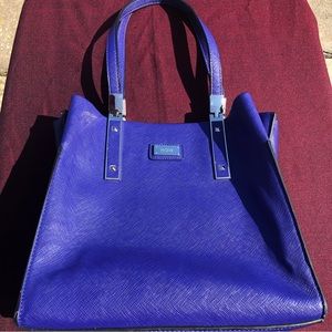 Prune Purse. Medium Size, Blue. Perfect for any occasion 💙